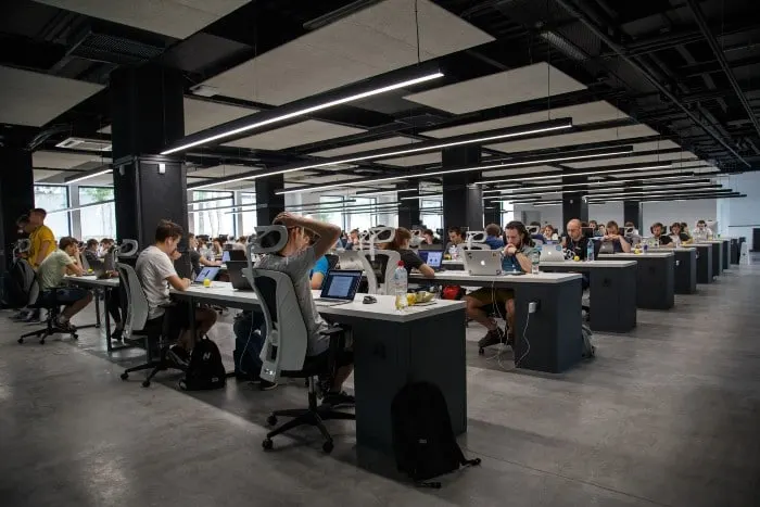 How to improve employee performance